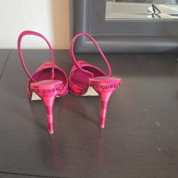 Gianni Bini Pink Checkered Heels - Picture 4 of 9